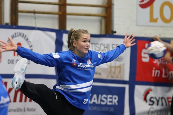 Die Zeit der Vorbereitung ist für den Frauenhandball-Bundesligisten HSG Blomberg-Lippe, hier Torhüterin Marie Andresen, vorbei. - © Oliver König