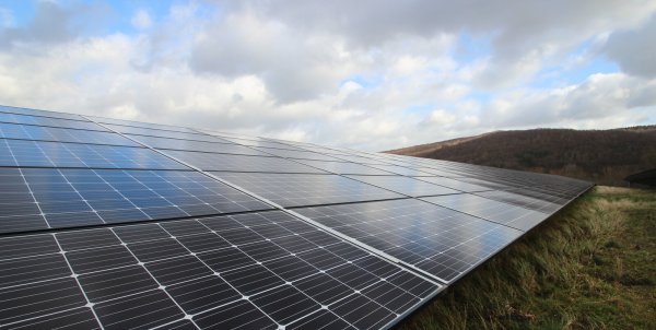 ABO-Wind wollte eine Freiflächen-Photovoltaikanlage in Lage auf einem Acker bauen. Aber dafür gibt es kein grünes Licht. - © Jens Rademacher