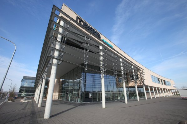Die Phoenix-Contact-Arena. - © Vera Gerstendorf-Welle