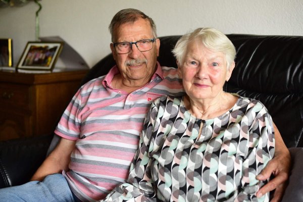 Seit 65 Jahren verheiratet: Elfriede und Albert Fischer. - © Nicole Ellerbrake