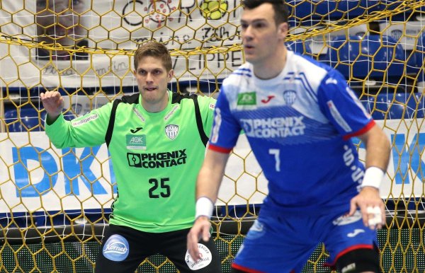 Voll fokussiert ist Peter Johannesson, Keeper des TBV Lemgo Lippe, gegen Erlangen gewesen. - © Paul.Cohen
