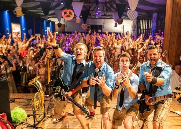 In Las Vegas gehören sie bereits zum Inventar, in Australien rockten sie das Oktoberfest, auf Kreuzfahrten haben sie die Weltmeere bespielt, und in Brasilien haben sie eines der größten Oktoberfeste der Welt unsicher gemacht - jetzt werden die Rotzlöffl wieder in Brakelsiek für Stimmung sorgen. - © Symbolbild Pixabay