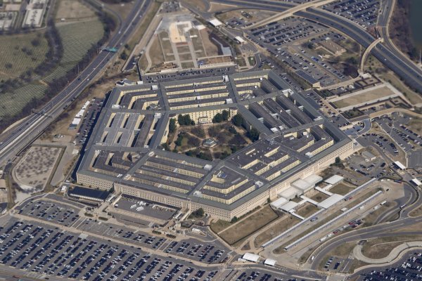 Der Urheber des massiven Datenlecks bei Geheimpapieren in den USA soll nach Informationen der «Washington Post» auf einer Militärbasis gearbeitet haben. - © dpa
