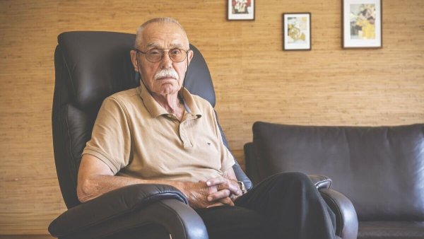 Rentner Fritz Sajda hat für seine schwerkranke Frau Heidemarie Sterbehilfe gesucht. - © Andreas Reiner/RND