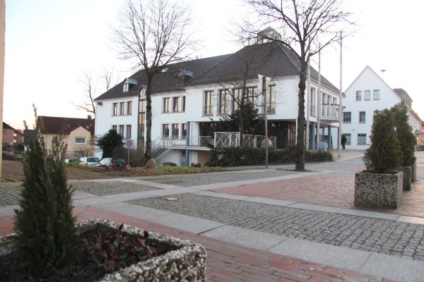 Das Augustdorfer Rathaus. - © Cordula Gröne
