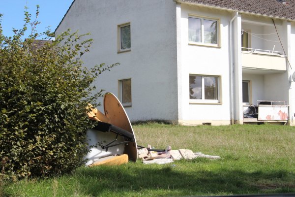 Viele Wohnhäuser in der Augustdorfer Siedlung am Dören müssen saniert werden. - © Cordula Gröne