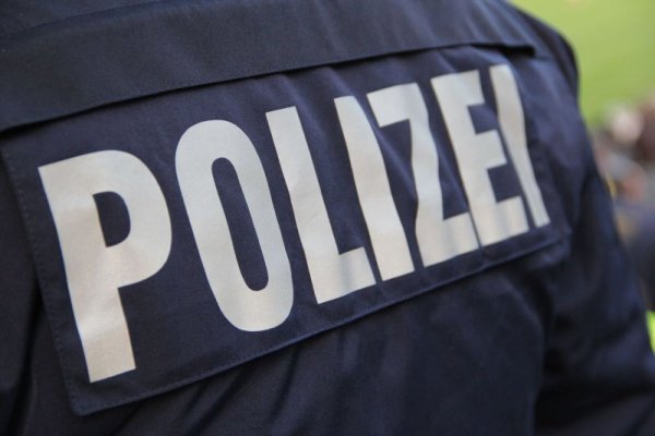 Gleich zweimal muss die Polizei gegen Brandstifter ermitteln. - © Symbolbild dpa