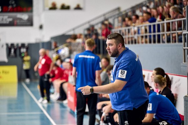 Blombergs Jugendkoordinator Timon Döring vermeldet einer weitere Trainerpersonalie. - © Matthias Wieking