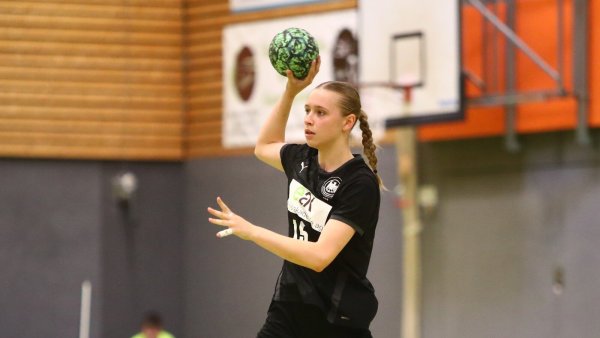 Leni Ruwe trägt das Nationalmannschaftstrikot, in den nächsten Tagen nimmt sie an der U19-EM teil. - © René Weiss