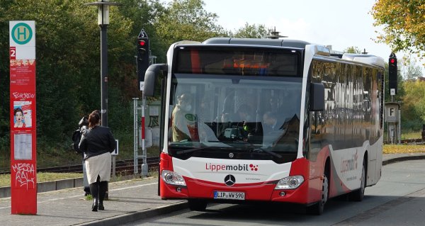 Die KVG-Busse fahren nicht alle Haltestellen an. - © Archivfoto: Axel Bürger