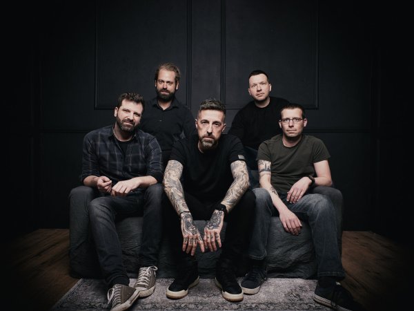 Sind mit selbstkreierten Funk Rock im Rahmen der Reihe „Rock im Foyer“ im Detmolder Sommertheater zu hören: „Moe´s Kitchen“. - © GEGEN DEN STROM - Kreativagentur