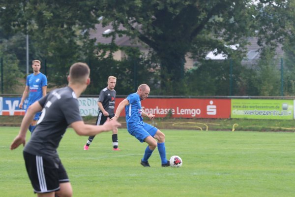 Rolf Hermann ist der neue Spielertrainer der TSG Holzhausen-Sylbach. Gegen Lipperreihe hat er auf der Sechserposition die Fäden gezogen. - © Sebastian Lucas