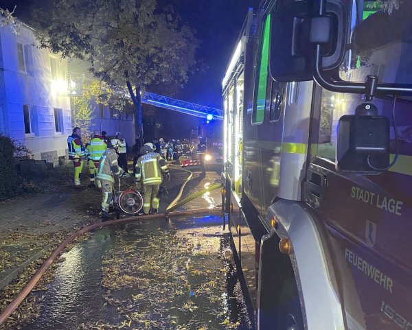 Die Kameraden der Feuerwehr Lage sind am Freitag zum Einsatz in die Thusneldastraße ausgerückt. - © Freiwillige Feuerwehr Lage