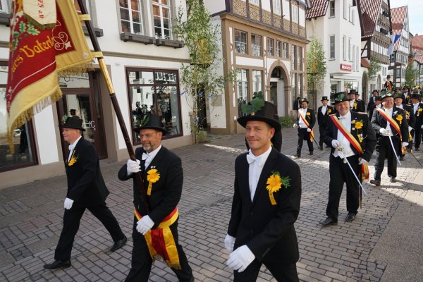 Marsch der Lemgoer Schützen durch ihre Stadt. - © Benjamin Marquardt(LZ)
