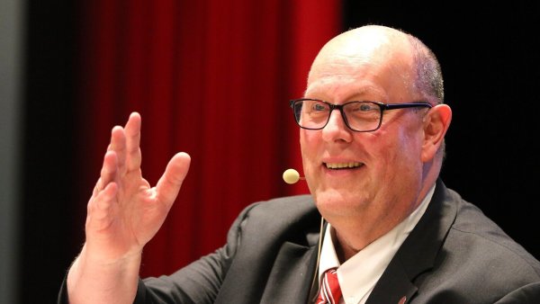 Thomas Emmerich vom SV Werl-Aspe gibt ab sofort die Richtung im Fußball- und Leichtathletikkreis Lemgo vor. - © Oliver König