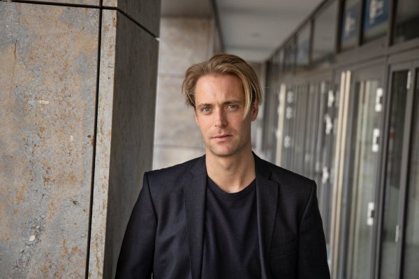 Bernd-Christian Althoff ist Ende Setpember in der letzten Staffel von "Das Boot" auf Sky zu sehen. - © Heiko Laschitzki