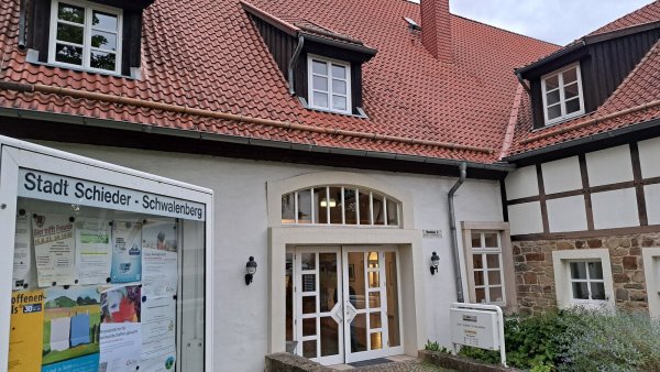 Schieder-Schwalenbergs Haushaltsplanentwurf sieht ein Minus von 1,4 Millionen Euro für das Jahr 2025 vor. - © Archivfoto: Carolin Brokmann-Förster