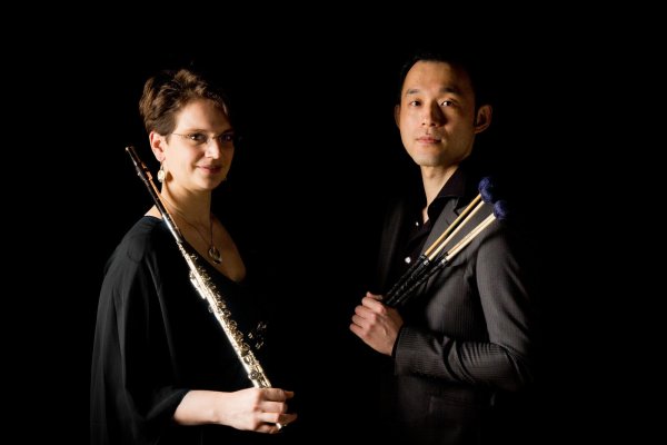 Das Duo „flauto#mar!mba“ besteht aus Helen Dabringhaus und Fumito Nunoya. - © Christian Dabringhaus