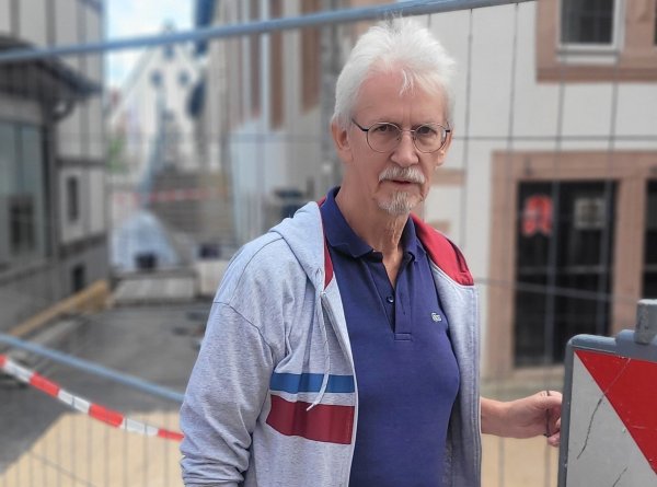Werner Wahlers ist der erste ehrenamtliche Seniorenbeauftragte der Stadt. Jetzt sucht die Stadt noch einen Stellvertreter oder eine Stellvertreterin. - © Katrin Kantelberg