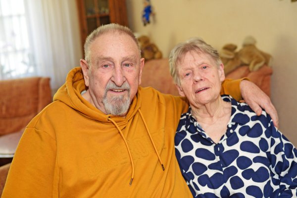 Heinz-Willy und Elke Brinkmeier feiern Diamantene Hochzeit. - © Nicole Ellerbrake