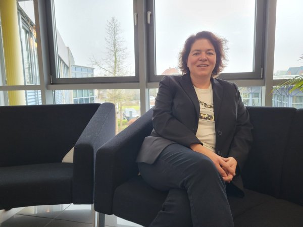 Kerstin Vieregge will erneut den Einzug in den Bundestag schaffen. Die Migration möchte sie stark einschränken. - © Vasco Stemmer