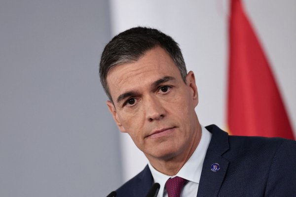 Pedro Sánchez‘ Zugeständnisse an die katalanischen wie auch an die baskischen Regionalparteien gehen vielen Spaniern zu weit. - © AFP or licensors