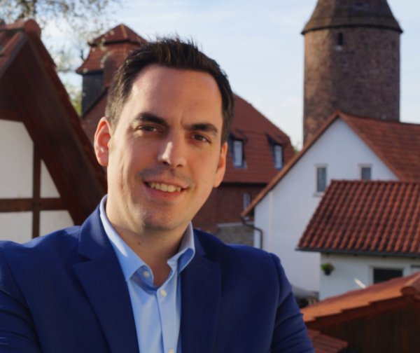 Torben Blome (32) will Lügdes neuer Bürgermeister werden. - © Torben Blome
