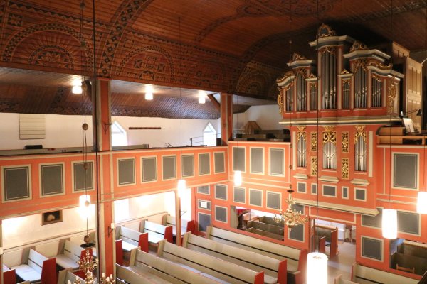 In der Kirche zu Bergkirchen sind die Emporen bereits seit einiger Zeit geschlossen, weil kein zweiter Fluchtweg vorhanden ist. - © Alexandra Schaller