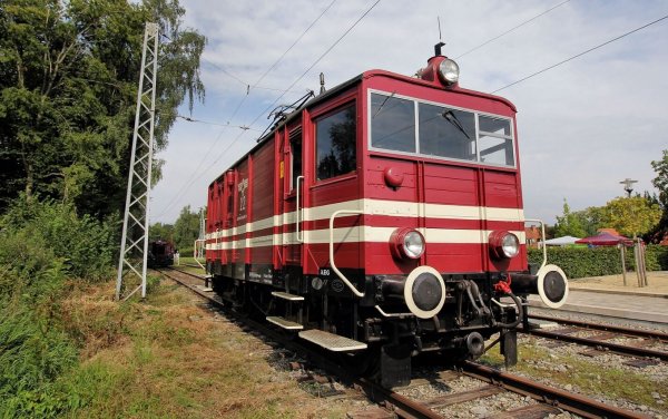 Die Elektrolok E 22 aus dem Jahr 1927 am Bahnhof Alverdissen. - © Michael Rehfeld