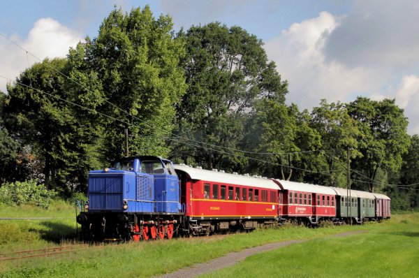 Im November rollt der Grünkohlexpress der Landeseisenbahn durch Nordlippe. - © Archivfoto: Michael Rehfeld