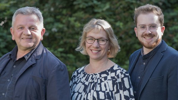 Der neue Vorstand des KBW-Lippe. Von links: Norbert Piekorz, Dr. Birgit Eschweiler, Niklas Sonderkamp - © Foto: Dirk Sondermann