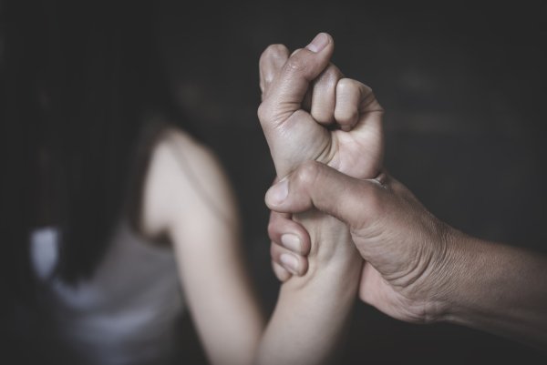 Sexuelle Gewalt aufzuklären, ist nicht einfach. Oft steht Aussage gegen Aussage. Es gibt selten objektive Beweise. - © Tinnakorn - stock.adobe.com