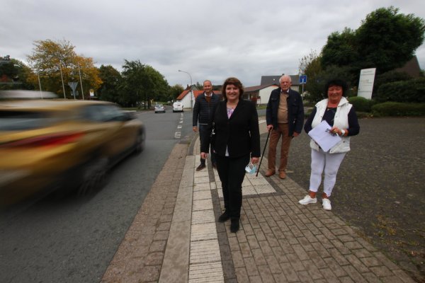 Ellen Stock an der Kirchheider Straße. - © SPD Stadtverband