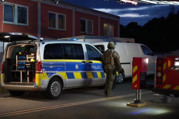 Das SEK konnte den Mann entwaffnen, ohne dass jemand verletzt wurde. - © Freitag Medien Gruppe