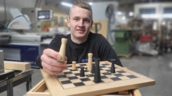 Niklas Gieselmann hat bundesweit mit seinem Gesellenstück überzeugt. - © Katrin Kantelberg