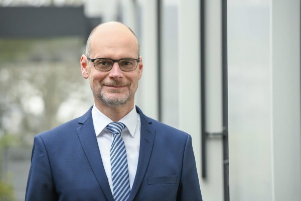 Christof Sommer ist Hauptgeschäftsführer des Städte- und Gemeindebunds in NRW – und erwartet große Kosten durch das Tarifergebnis. - © ANNA KADUK