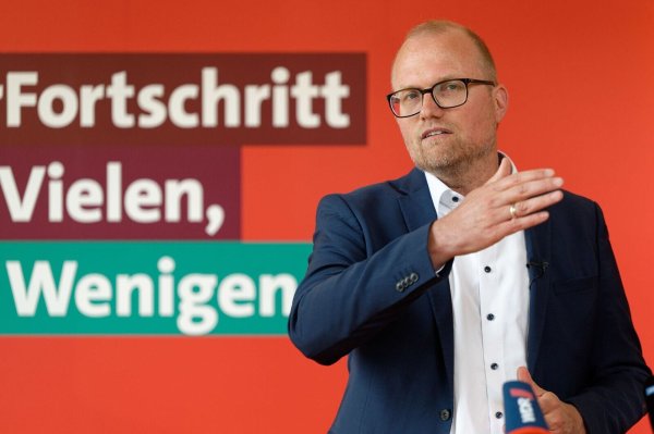 Jochen Ott ist Fraktionschef der SPD im Landtag und somit Oppositionsführer. - © dpa
