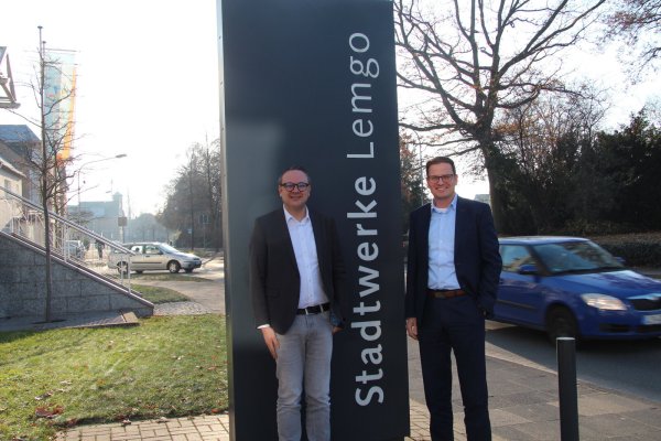 Bürgermeister Markus Baier (links) und der designierte Stadtwerke-Geschäftsführer Matthias Sasse. - © Nadine Uphoff
