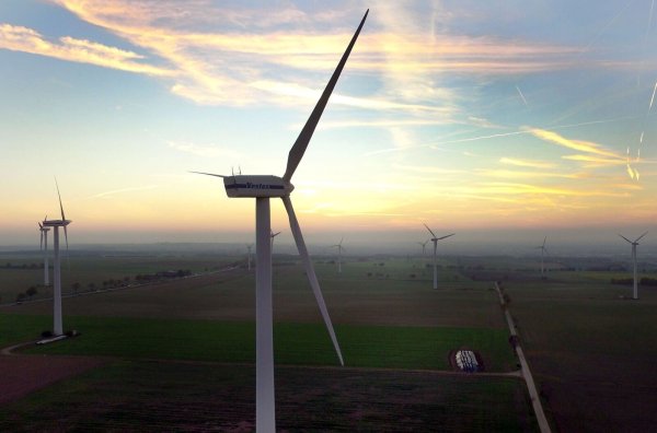 NRW regelt ab jetzt, wie viele Flächen die einzelnen Regionen für Windkraft zur Verfügung stellen sollen. - © Marc Köppelmann