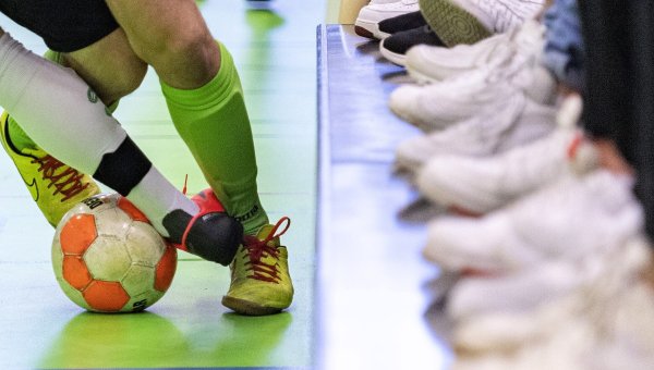 In wenigen Tagen stehen auf dem Hallenparkett wieder die Fußballer beim LZ-Cup im Mittelpunkt. - © Egon Penner