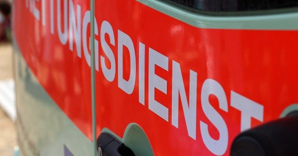Der Motorradfahrer wurde bei dem Zusammenstoß schwer verletzt. - © Pixabay