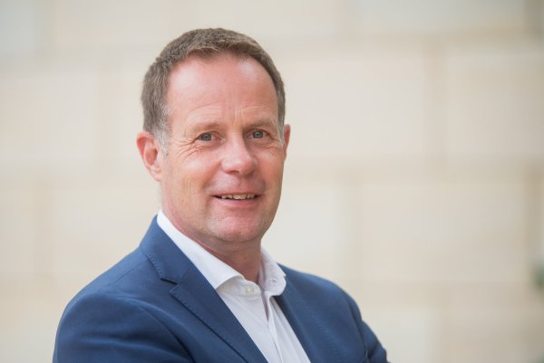 CDU Landtagsabgeordneter Klaus Hansen betont in einer Mitteilung die Wichtigkeit einer soliden Infrastruktur in Lippe. - © CDU Lippe