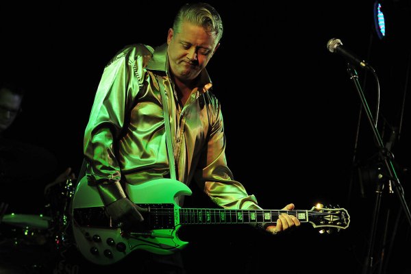 Die Songs von Big Joe Louis sind tief emotional, original und beschreiben persönliche Erlebnisse aus dem wahren Leben. - © Big Joe Louis