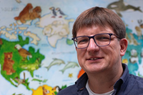 Der Bielefelder Kinderarzt Marcus Heidemann ist Bundesvorstand des Berufsverbandes der Kinder- und Jugendärzte. - © Peter Unger