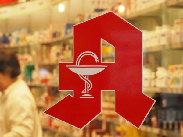 Zuletzt im November wurde in vielen Apotheken gestreikt. Weitere Arbeitsausstände drohen, denn die Branche ist mit den Plänen des Gesundheitsministers nicht einverstanden. - © Phyllis Frieling