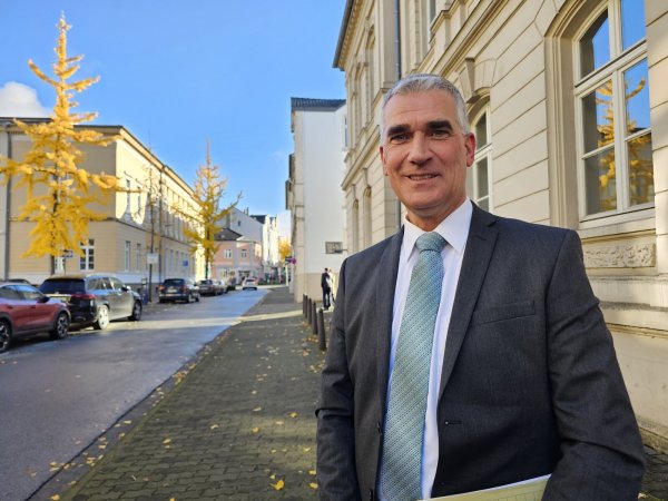Nein, das Foto ist nicht in Lage aufgenommen worden. Beigeordneter Thorsten Paulussen hat als Zeuge vor Gericht in Detmold ausgesagt, es ging um einen Streitfall rund um ein Baugebiet in Lage. - © Astrid Sewing