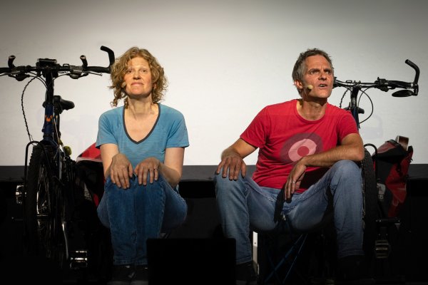 Maja Lührsen und Theo Vagedes sind die Reisegruppe Ehrenfeld. - © Bildrechte: Reisegruppe Ehrenfeld