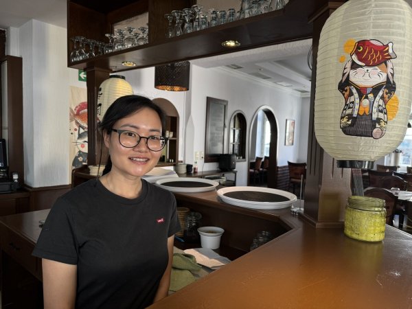 Thao Tran bietet mit ihrem Mann Hao Tran thailändische Spezialitäten im "Pando" im "Junkerhaus" in Schötmar an. - © Sandra Castrup