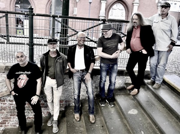 Die „Instant Apparello Band" gehört mittlerweile zum Ur-Gestein der Detmolder Musikszene. - © Hans Sohns