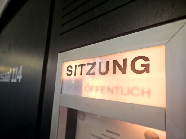 Ein Detmolder hat sich am Freitag wegen gefährlicher Körperverletzung vor dem Amtsgericht Detmold verantworten müssen. - © Janet König